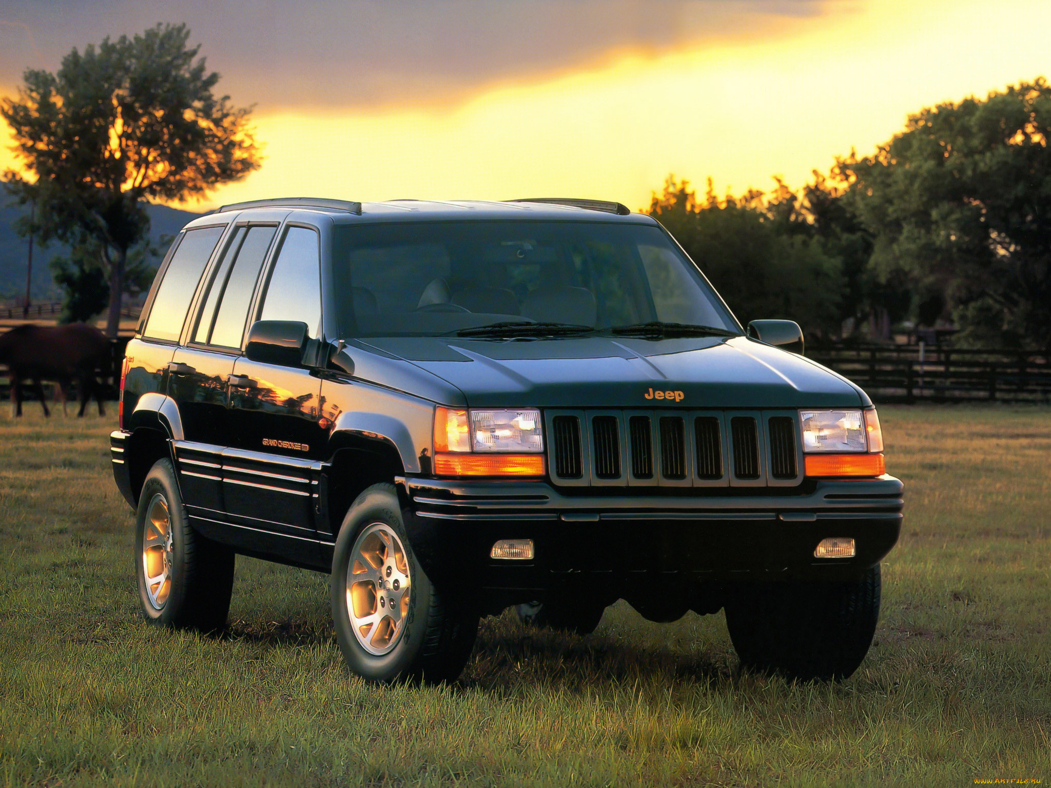 Гранд чароки. Jeep Grand Cherokee 1996. Jeep Grand Jeep Cherokee 1993. Jeep Grand Cherokee ZJ 1993. Jeep Grand Cherokee 1998.